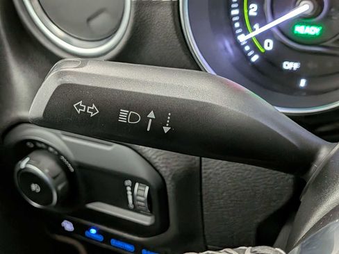 Used 2023 Jeep Wrangler Sahara w/ Cold Weather Group image 26