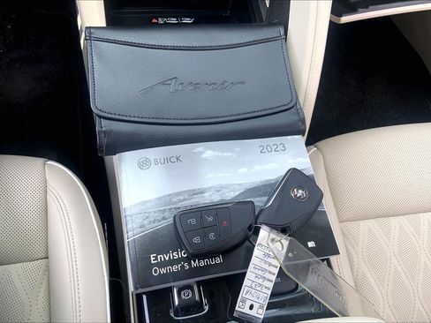 Used 2023 Buick Envision Avenir AWD/4WD image 12