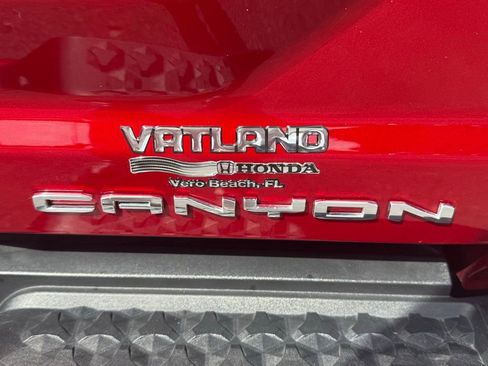 Used 2023 GMC Canyon Denali image 42