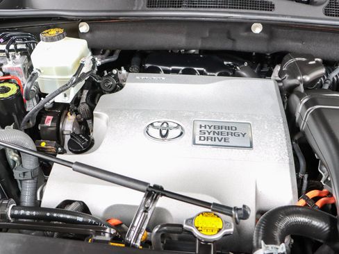 Used 2012 Toyota Highlander Limited AWD/4WD image 35