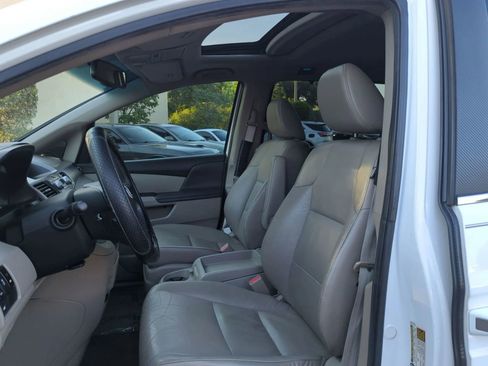 Used 2012 Honda Odyssey EX-L image 9
