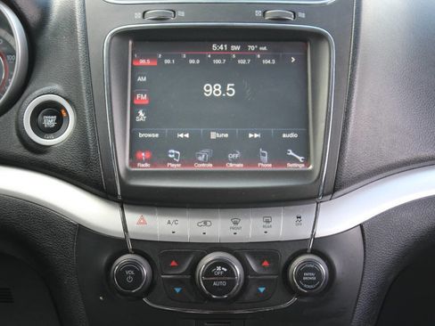 Used 2018 Dodge Journey GT image 21