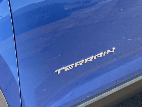 Used 2025 GMC Terrain Elevation w/ Technology Package II image 27