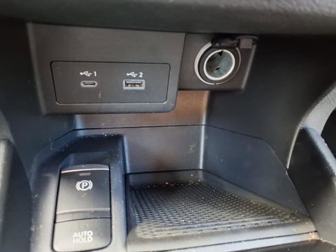 Used 2021 Nissan Kicks SV FWD image 8