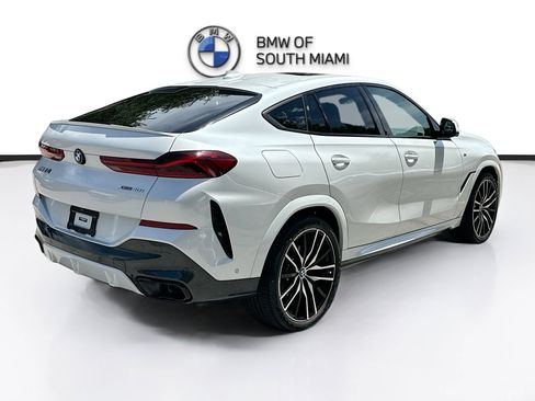 Used 2022 BMW X6 xDrive40i w/ M Sport Package AWD/4WD image 7