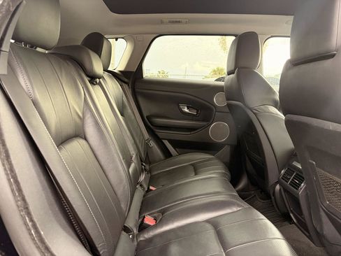 Used 2018 Land Rover Range Rover Evoque SE AWD/4WD image 11