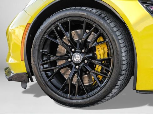 Used 2016 Chevrolet Corvette Z06 w/ 3LZ Preferred Equipment Group image 56
