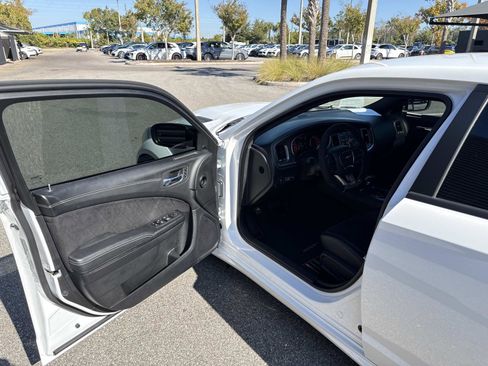 Used 2023 Dodge Charger SRT Hellcat w/ Harman/Kardon Audio Group image 18