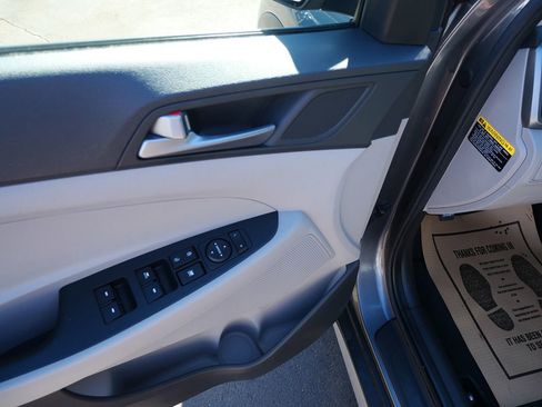 Used 2017 Hyundai Tucson SE image 17