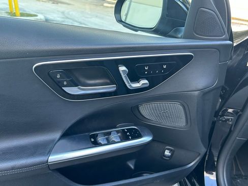 Used 2025 Mercedes-Benz C 300 Sedan image 16