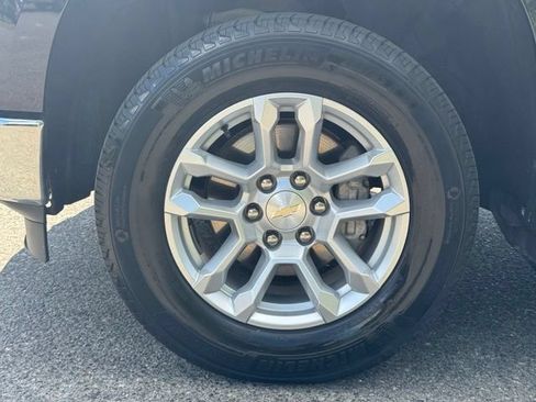 Certified 2023 Chevrolet Silverado 1500 LT AWD/4WD image 10