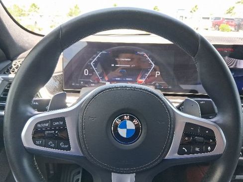 Used 2025 BMW X6 xDrive40i w/ Executive Package AWD/4WD image 9