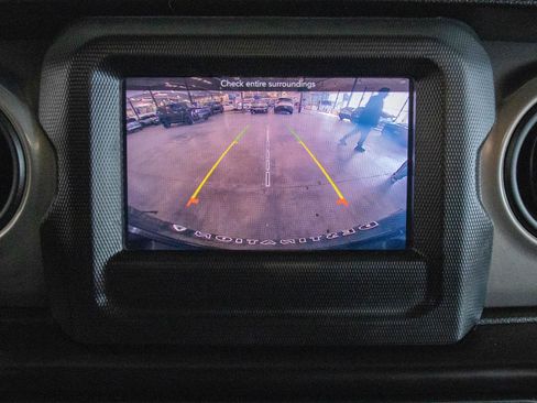 Used 2021 Jeep Wrangler Unlimited Sport image 6