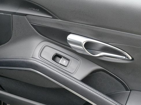 Used 2015 Porsche 911 Carrera image 43