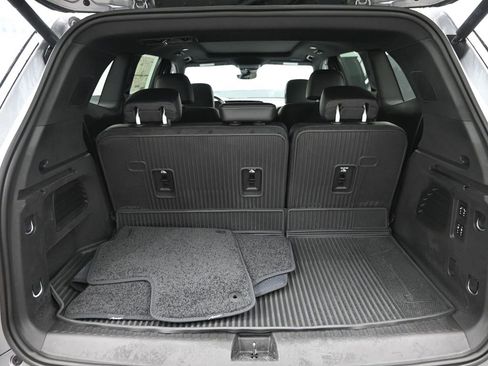 New 2026 Buick Enclave Avenir w/ Super Cruise Package FWD image 14