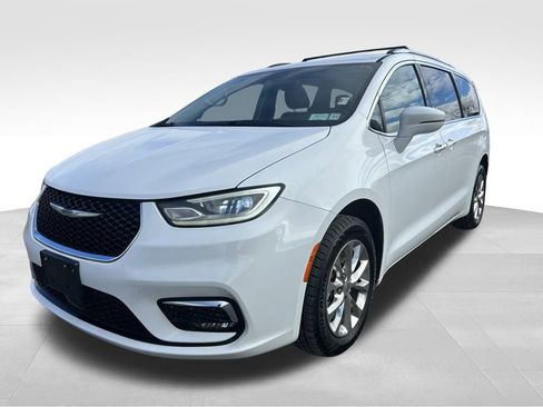 Used 2021 Chrysler Pacifica Touring-L image 23