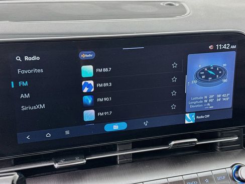 Used 2025 Hyundai Kona SEL FWD image 21