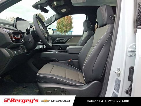 New 2026 Chevrolet Silverado EV Trail Boss image 9