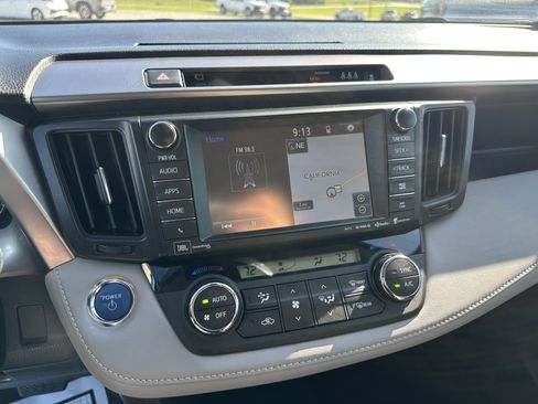 Used 2017 Toyota RAV4 Limited w/ Advanced Technology Package AWD/4WD image 10