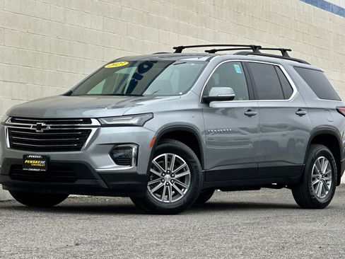 Used 2023 Chevrolet Traverse LT image 8