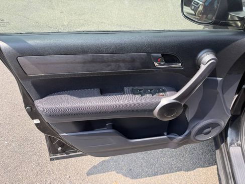 Used 2009 Honda CR-V LX image 7