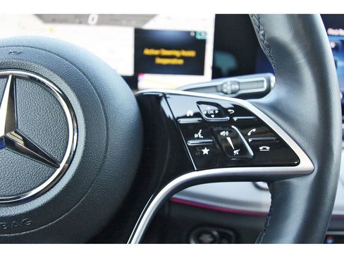 Used 2025 Mercedes-Benz GLS 450 4MATIC image 17