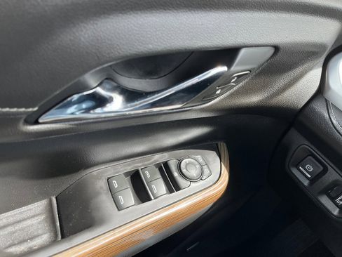 Used 2019 GMC Acadia SLE w/ Driver Alert Package I FWD image 22