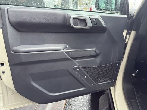 New 2025 Ford Bronco Badlands image 13