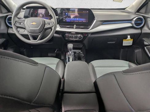 New 2026 Chevrolet Trax LT image 13