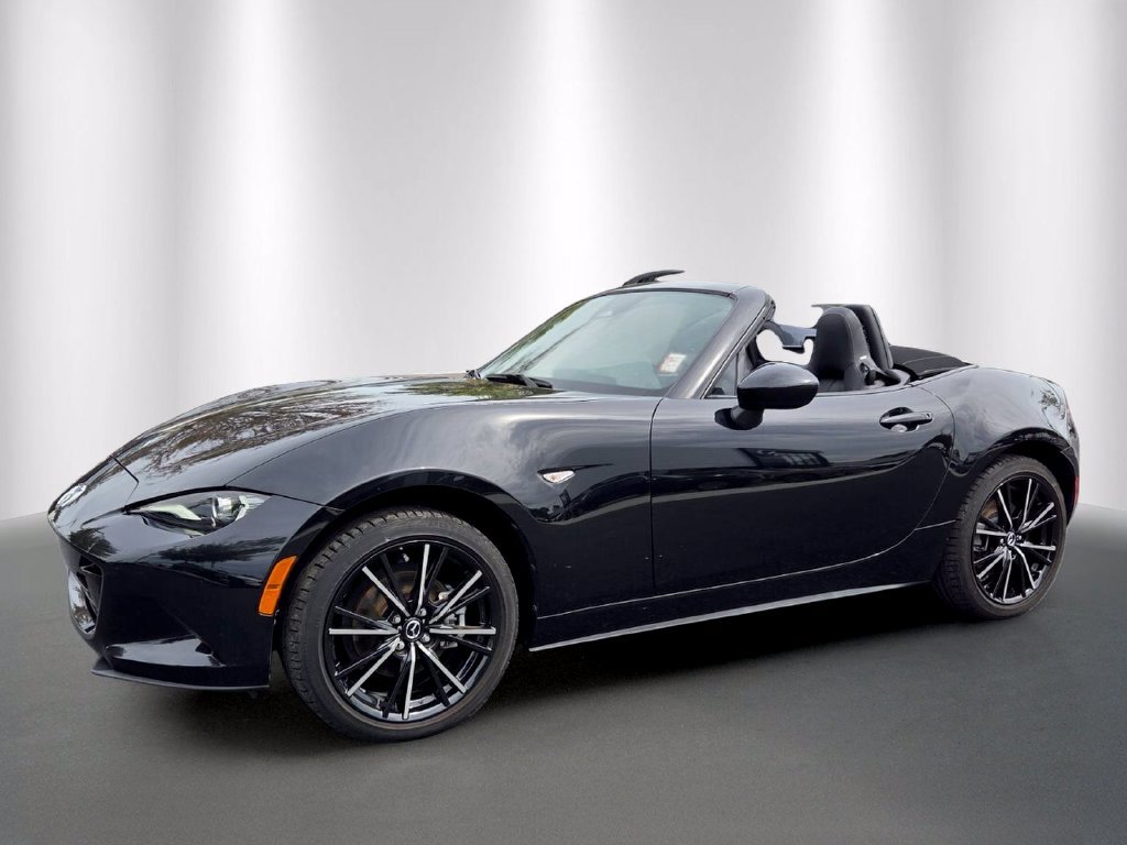 Used 2024 MAZDA MX-5 Miata Grand Touring RWD image 2