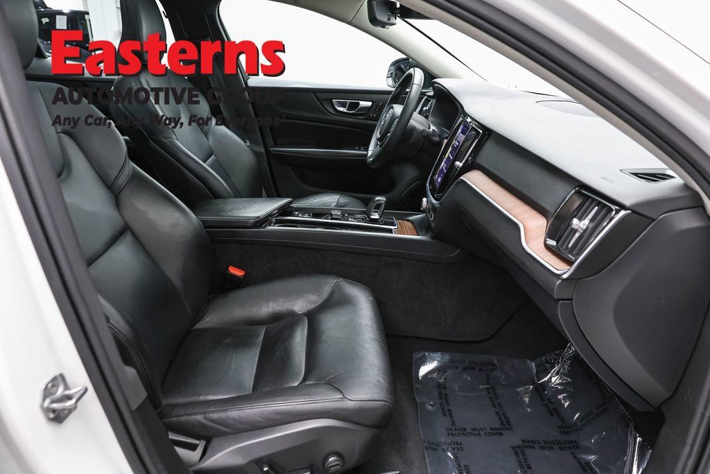 Used 2022 Volvo S60 B5 Inscription FWD image 26