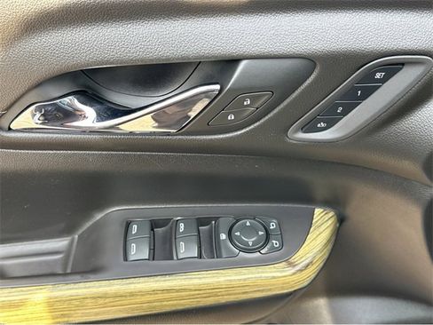 Used 2019 GMC Acadia Denali w/ Technology Package image 28