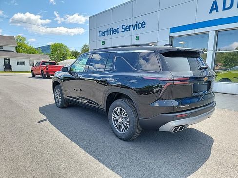 New 2025 Chevrolet Traverse LT image 7