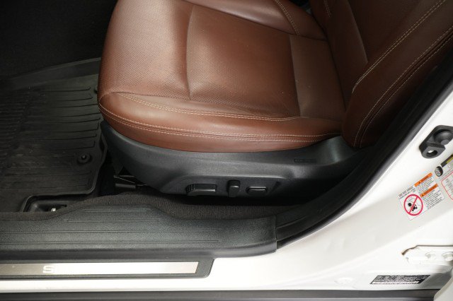 Used 2018 Subaru Outback 3.6R Touring AWD/4WD image 26