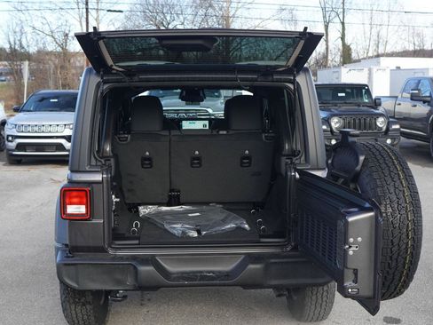 New 2026 Jeep Wrangler Unlimited Sport AWD/4WD image 13