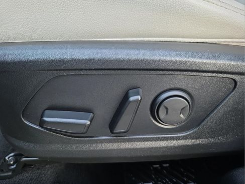 Used 2023 Hyundai Tucson Limited image 15