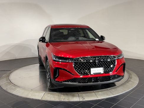 New 2024 Lincoln Nautilus Premier w/ Equipment Group 102A image 8