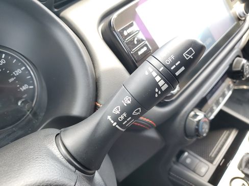 Certified 2023 Nissan Kicks SR image 20