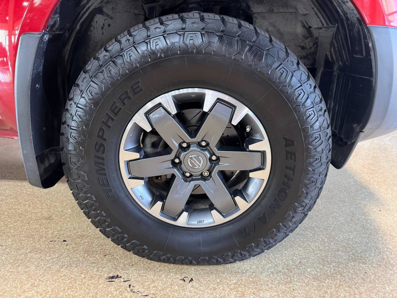 Used 2017 Nissan Frontier PRO-4X AWD/4WD image 44