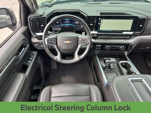 Used 2022 Chevrolet Silverado 1500 LTZ AWD/4WD image 35