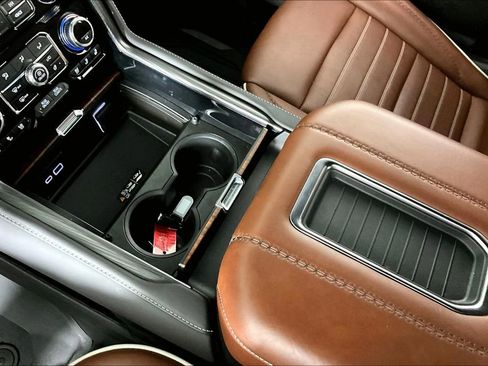 Used 2024 GMC Yukon XL Denali Ultimate image 18