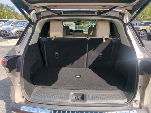 Used 2025 INFINITI QX60 Luxe w/ Cargo Package AWD/4WD image 14