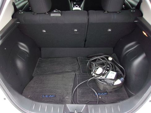 Used 2020 Nissan Leaf SV w/ SV Technology Package image 20