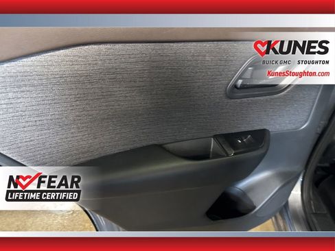 Used 2023 Nissan Rogue S FWD image 32