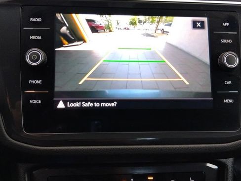 Certified 2023 Volkswagen Tiguan SE R-Line FWD image 14