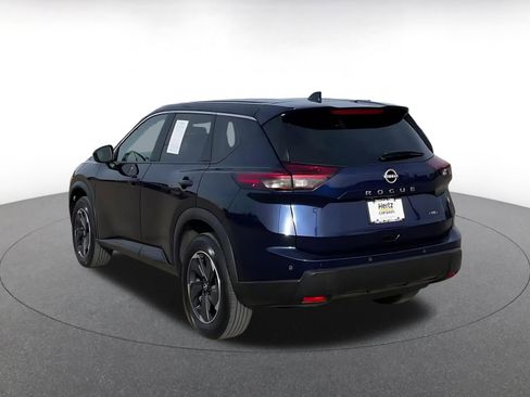 Used 2025 Nissan Rogue SV image 11