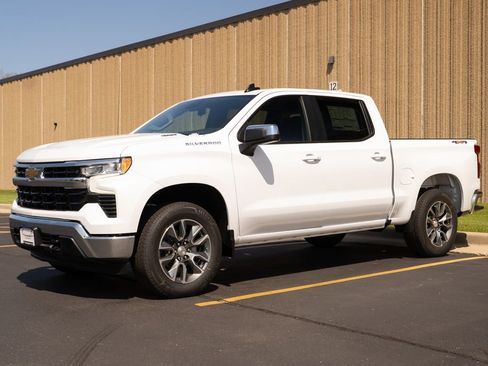 New 2025 Chevrolet Silverado 1500 LT image 4