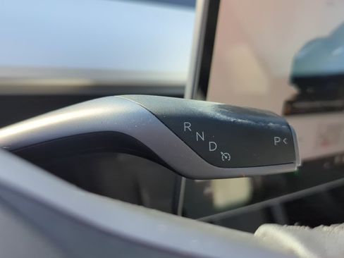 Used 2022 Tesla Model 3 Long Range AWD/4WD image 19