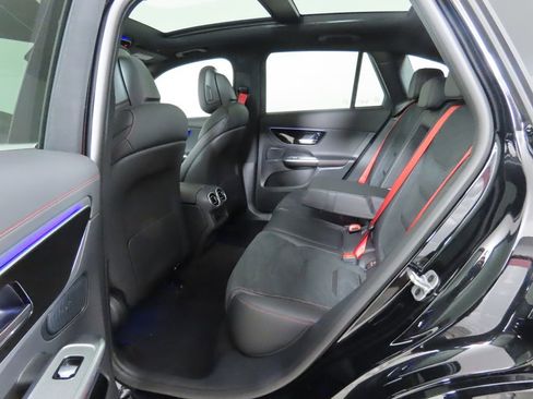 Certified 2025 Mercedes-Benz GLC 43 AMG 4MATIC image 21