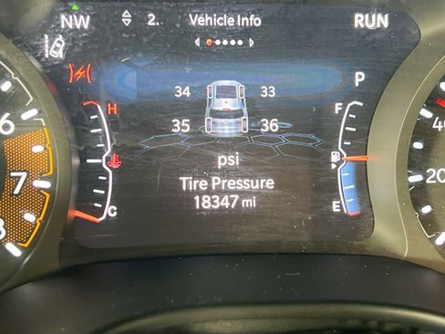Used 2023 Jeep Compass Limited AWD/4WD image 12